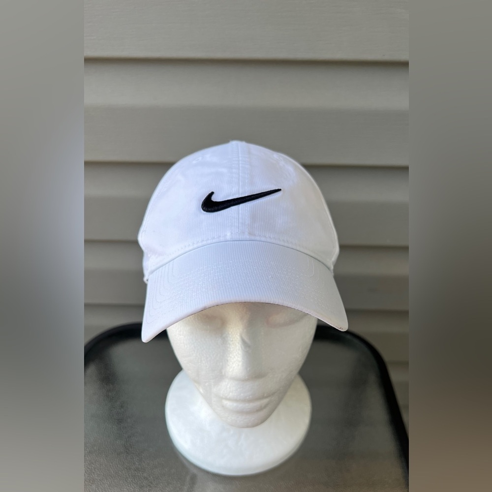 Nike Dri Fit Legacy 91 White Swoosh Logo Strap Back SO